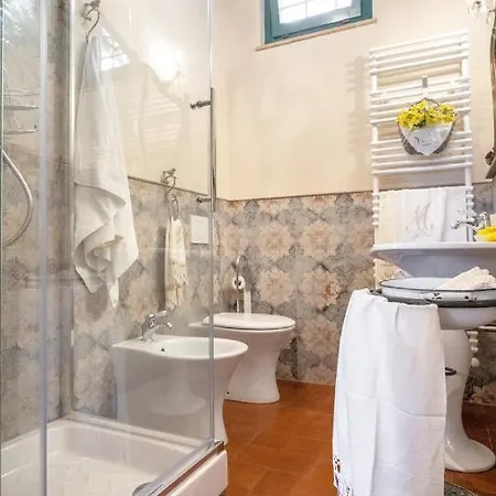 Romantic House On T Hills Монтекатіні-Терме