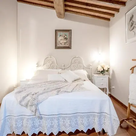 Romantic House On T Hills Апартаменти